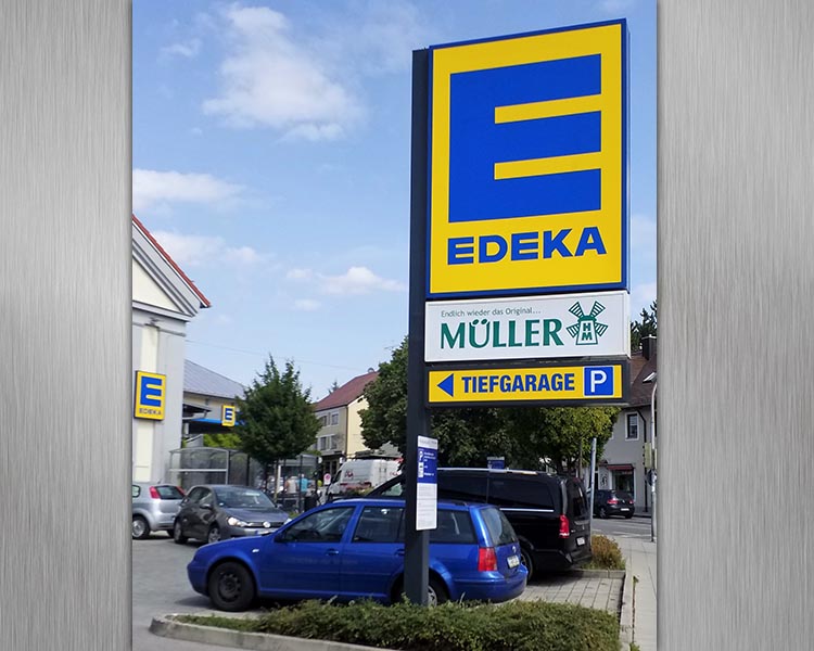 Filialumstellung Tengelmann zu Edeka Südbayern 2017 (90 Filialen in 3 Monaten im Innen-und Außenbereich umgerüstet) Image
